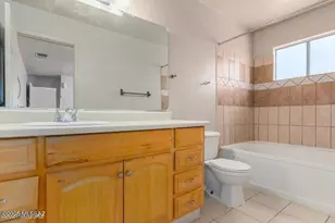 1940 W Chardonnay Dr, Tucson, AZ 85746 - Photo 13