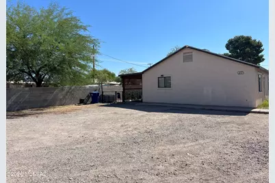 113 W Corona Road #2, Tucson, AZ 85756 - Photo 3