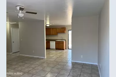 113 W Corona Road #2, Tucson, AZ 85756 - Photo 5