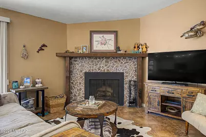 8300 N Firethorn Avenue, Tucson, AZ 85741 - Photo 3