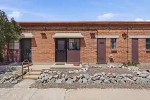 385 S La Canada Dr, Green Valley, AZ 85614 - Photo 23