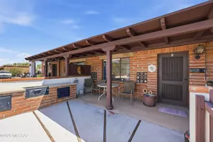 385 S La Canada Dr, Green Valley, AZ 85614 - Photo 5
