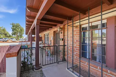 385 S La Canada Drive, Green Valley, AZ 85614 - Photo 3