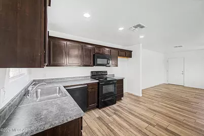 907 E 32nd Street, Tucson, AZ 85713 - Photo 9