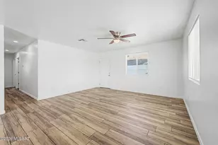 907 E 32nd St, Tucson, AZ 85713 - Photo 5