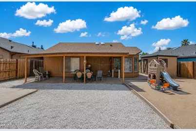 4646 N Laird Way, Tucson, AZ 85705 - Photo 15