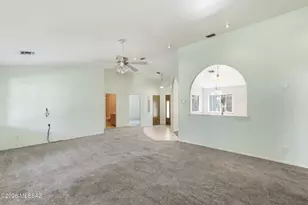 8690 N Maya Ct, Tucson, AZ 85742 - Photo 9