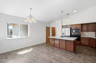 8690 N Maya Ct, Tucson, AZ 85742 - Photo 11