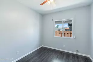 729 S Pantano Pkwy, Tucson, AZ 85710 - Photo 17