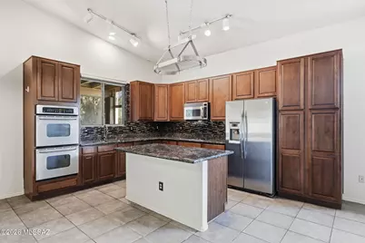 10783 S Heart Break Ridge Place, Vail, AZ 85641 - Photo 13