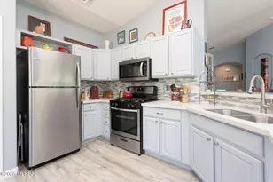 9259 N Whispering Shadows Way, Tucson, AZ 85743 - Photo 15
