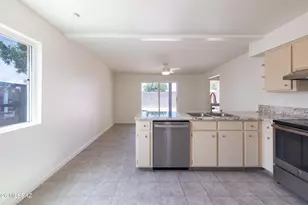 2434 S Palm Springs Dr, Tucson, AZ 85710 - Photo 11