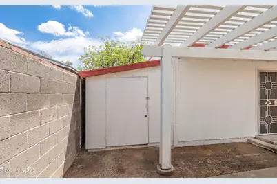 2434 S Palm Springs Drive, Tucson, AZ 85710 - Photo 23