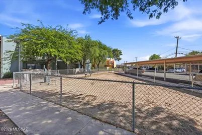 818 S Langley Avenue #201, Tucson, AZ 85710 - Photo 29