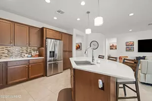 1852 N Riposte Dr, Green Valley, AZ 85614 - Photo 11
