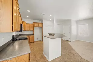 10488 E Capercaillie St, Tucson, AZ 85747 - Photo 3
