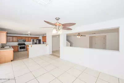 6218 E Stonechat Drive, Tucson, AZ 85756 - Photo 11
