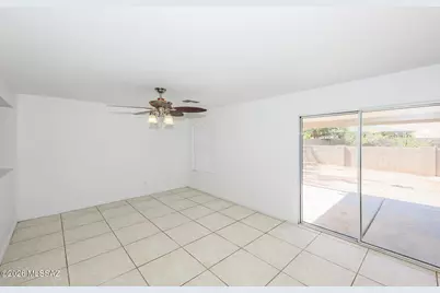 6218 E Stonechat Drive, Tucson, AZ 85756 - Photo 9