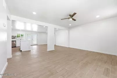 8581 E Lee Place, Tucson, AZ 85715 - Photo 7