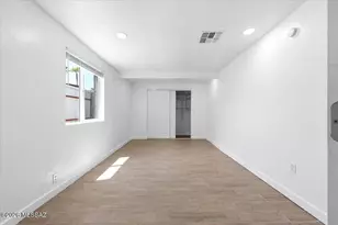 8581 E Lee Pl, Tucson, AZ 85715 - Photo 19