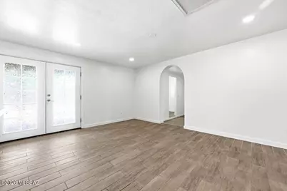 8581 E Lee Place, Tucson, AZ 85715 - Photo 13