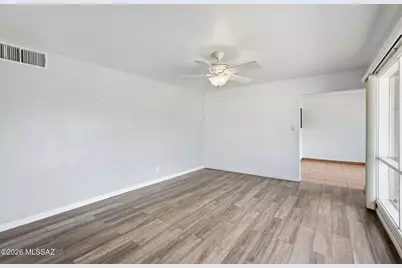 6668 E Scarlett Street, Tucson, AZ 85710 - Photo 7