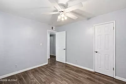 6668 E Scarlett Street, Tucson, AZ 85710 - Photo 17