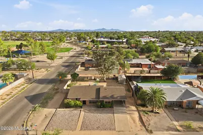 6668 E Scarlett Street, Tucson, AZ 85710 - Photo 3