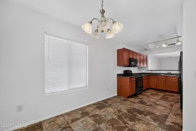 6512 W Swan Falls Way, Tucson, AZ 85757 - Photo 11