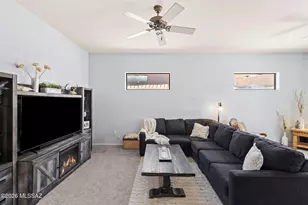 10461 S Stampede Ranch Ct, Vail, AZ 85641 - Photo 9