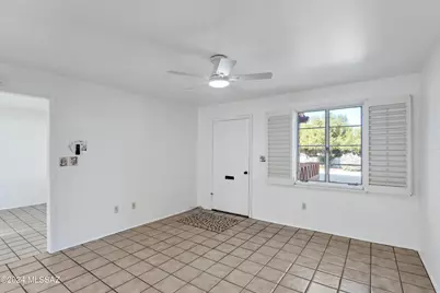 211 W Camino Alameda #A, Green Valley, AZ 85614 - Photo 9