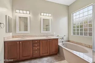 1230 W Lyle Ln, Oro Valley, AZ 85755 - Photo 23