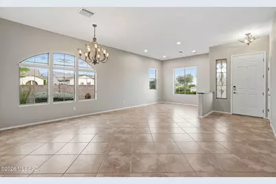 1230 W Lyle Lane, Oro Valley, AZ 85755 - Photo 3