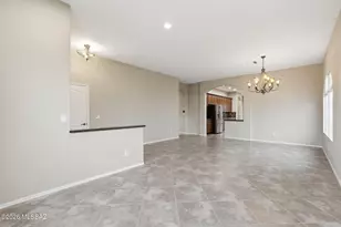 1230 W Lyle Ln, Oro Valley, AZ 85755 - Photo 15