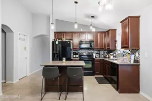 7926 W Moonfire Ct, Tucson, AZ 85743 - Photo 5