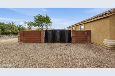 7926 W Moonfire Court, Tucson, AZ 85743 - Photo 25