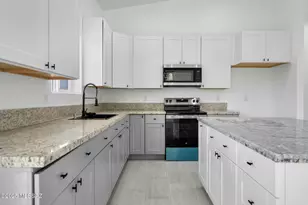 879 Lisboa Ct, Rio Rico, AZ 85648 - Photo 7