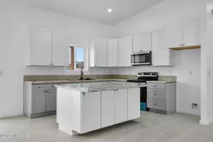 879 Lisboa Ct, Rio Rico, AZ 85648 - Photo 5