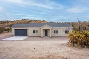 879 Lisboa Ct, Rio Rico, AZ 85648 - Photo 1