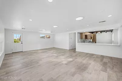 8546 E Pine Valley Drive, Tucson, AZ 85710 - Photo 11