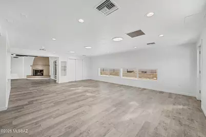 8546 E Pine Valley Drive, Tucson, AZ 85710 - Photo 9