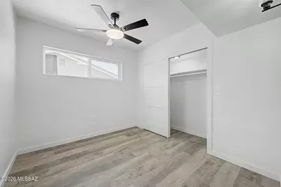 8546 E Pine Valley Drive, Tucson, AZ 85710 - Photo 25