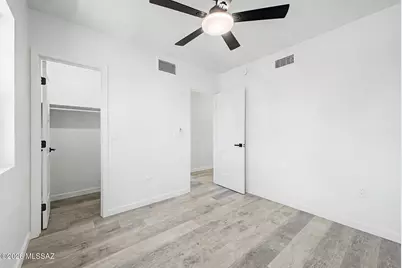 8546 E Pine Valley Drive, Tucson, AZ 85710 - Photo 29