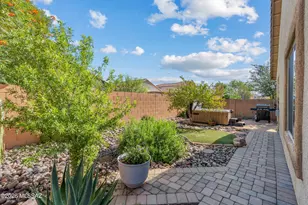 9676 N Deimos Dr, Tucson, AZ 85743 - Photo 31