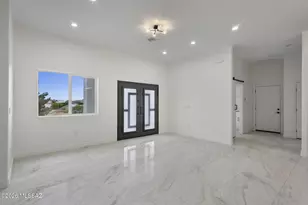 935 W Mariopsa Hills Dr, Nogales, AZ 85621 - Photo 9
