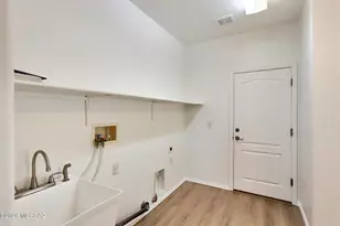 56 N Cape Royal Dr, Green Valley, AZ 85614 - Photo 27