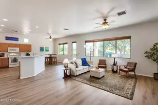 56 N Cape Royal Dr, Green Valley, AZ 85614 - Photo 5