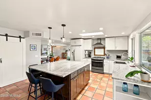 4961 W Placita De Los Vientos, Tucson, AZ 85745 - Photo 7