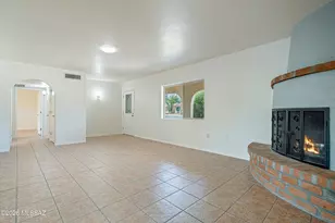 632 N Avenida Tortuga, Green Valley, AZ 85614 - Photo 9