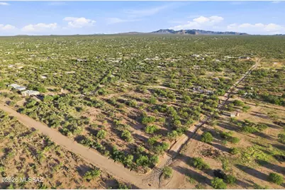 15221 W Many Horses Road W #188, Tucson, AZ 85736 - Photo 3